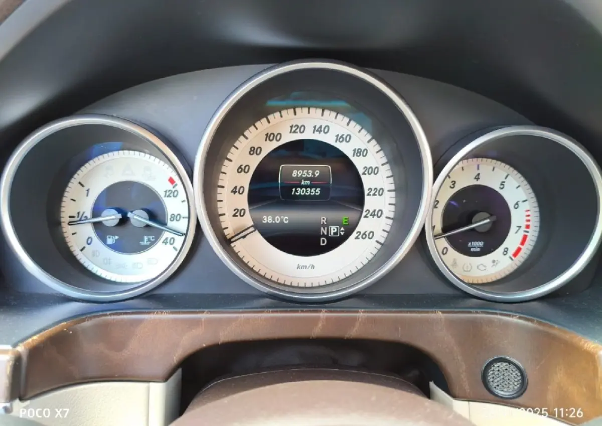 LOTE 008 - Automóvel Mercedes Benz - Modelo 2014 / E 350