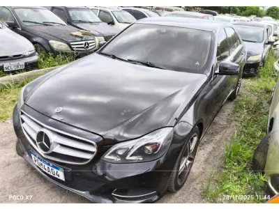 LOTE 008 - Automóvel Mercedes Benz - Modelo 2014 / E 350